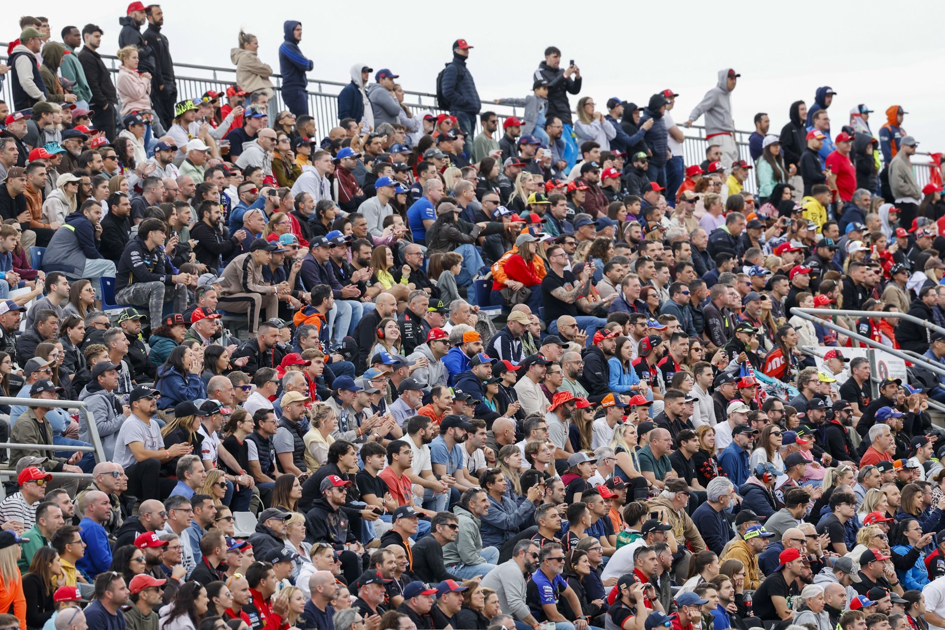 Segunda jornada de entrenamientos del Gran Premio de la Comunitat Valencia de MotoGP