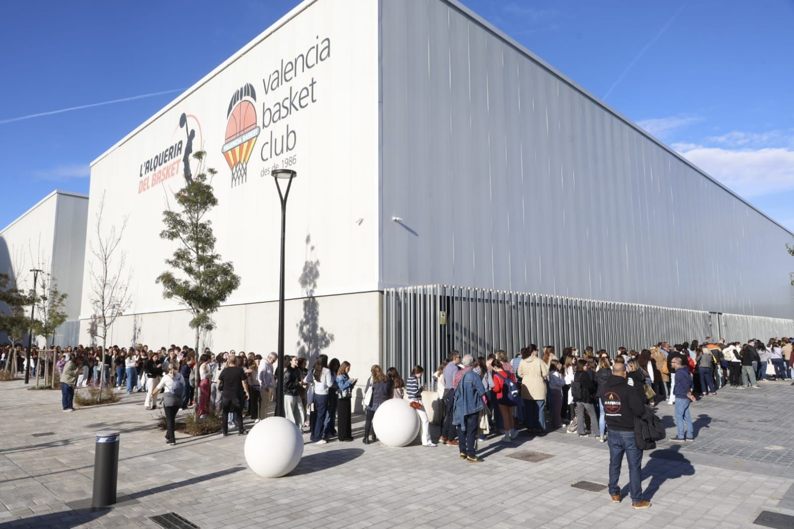 Fotos de la firma de discos de &#039;Operación Triunfo 2025&#039; en Valencia