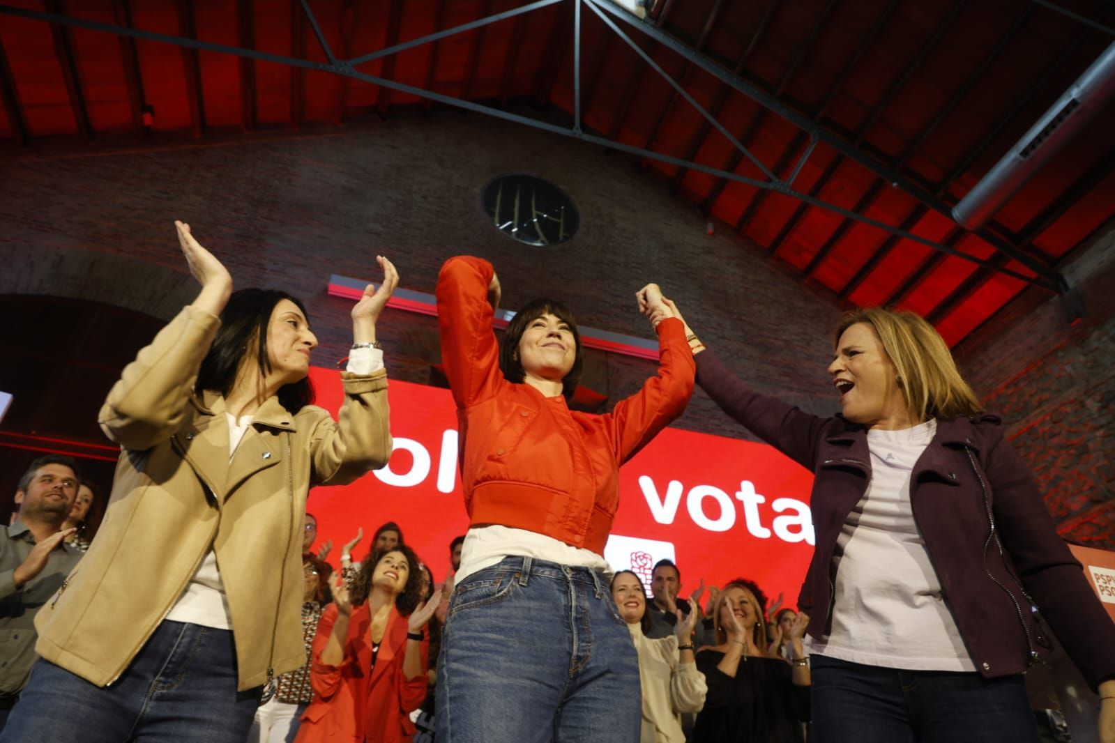 Fotos del acto público del PSPV para exigir la convocatoria de elecciones en la Comunitat Valenciana