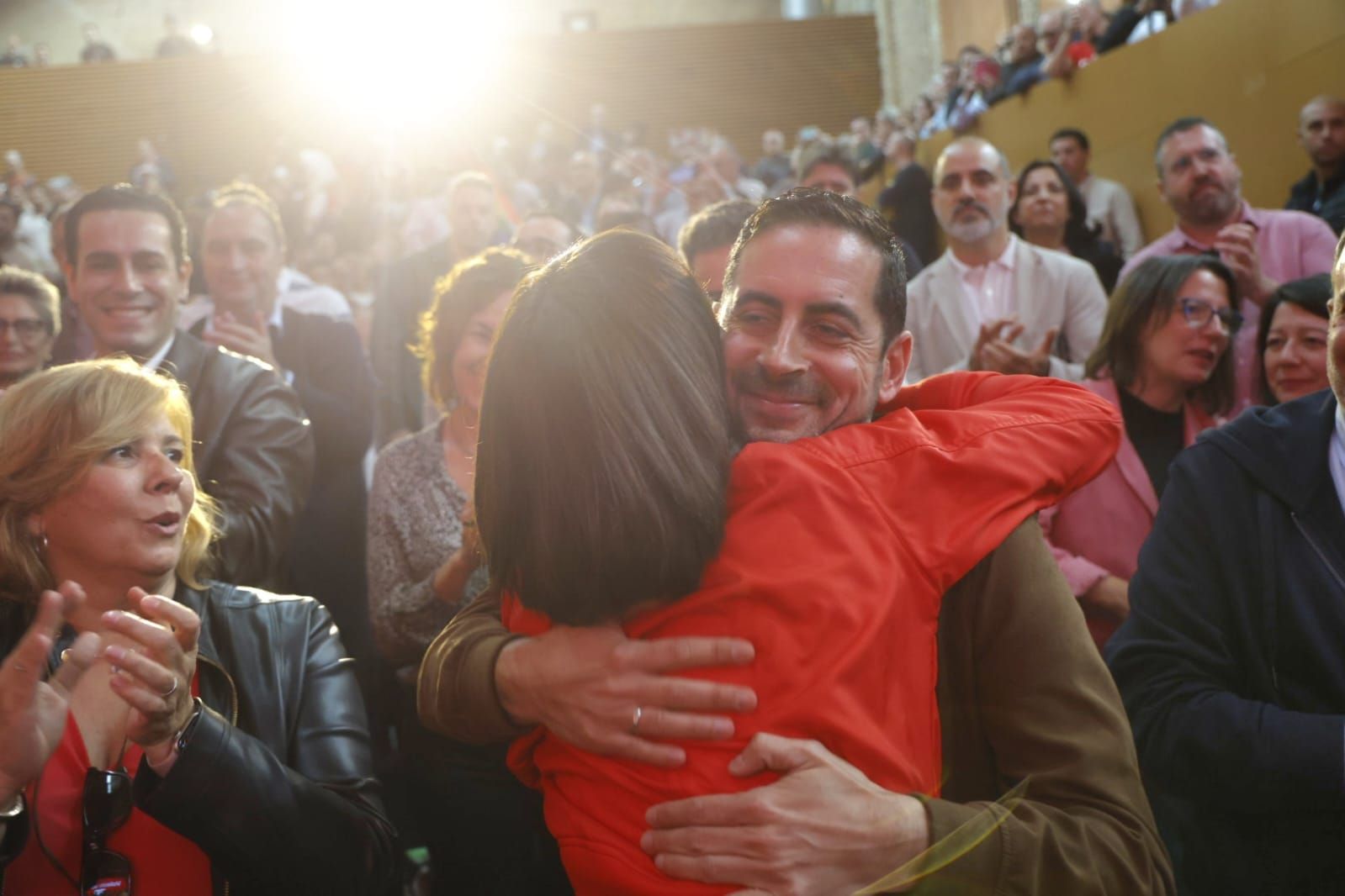 Fotos del acto público del PSPV para exigir la convocatoria de elecciones en la Comunitat Valenciana