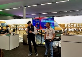 Ferran Juncar de Dorna y Nuno Martins, de DHL