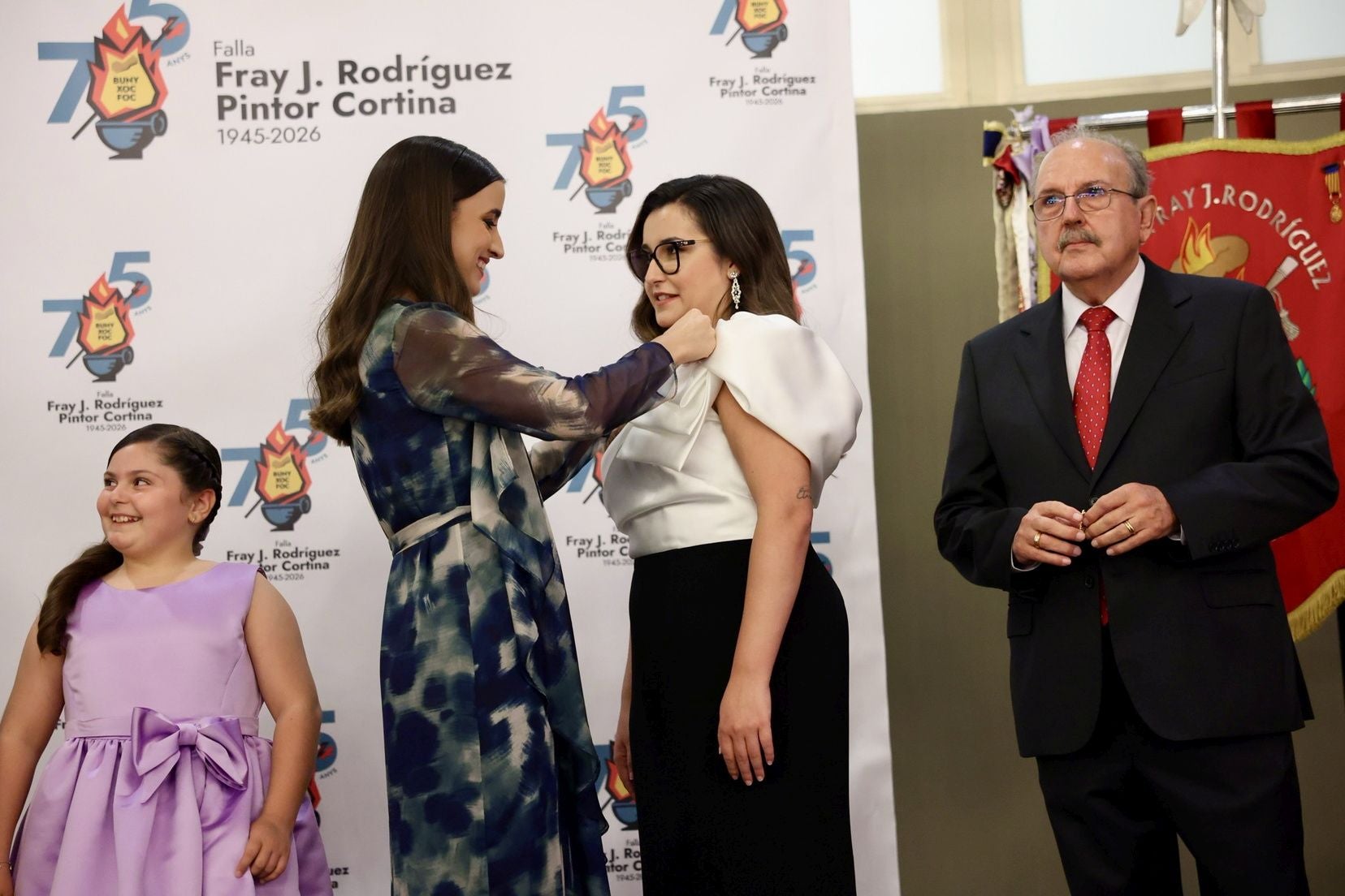 FOTOS | Un aniversario brillante de la familia de Fray J. Rodríguez