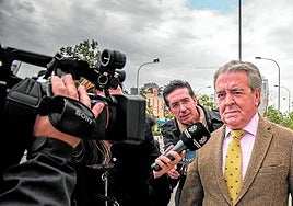 Corbín, en el exterior de la Ciudad de la Justicia.