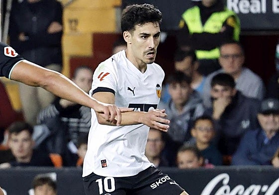 André Almeida, durante el último partido del Valencia contra el Betis.