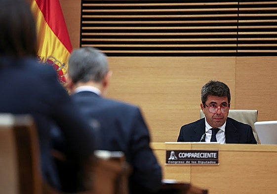 Carlos Mazón, este lunes en la comisión de investigación de la dana en el congreso.