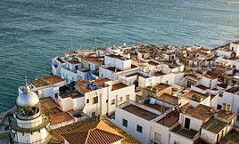 Benicàssim impulsa su compromiso con las energías renovables y roza el millar de instalaciones fotovoltaicas en cubiertas privadas