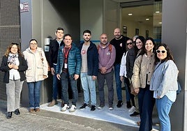 Miembros de UGT y de los equipos directivos de los centros devastados.