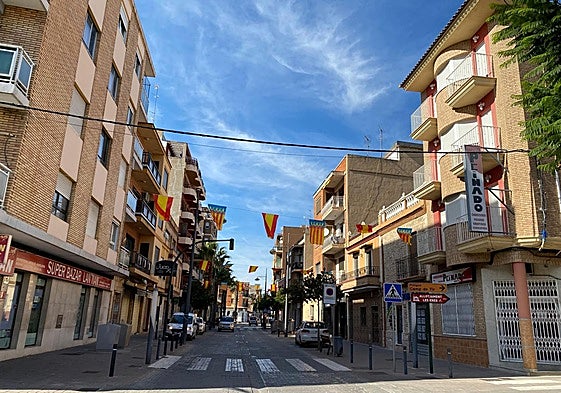 Imagen de archivo de la calle Poeta Llorente en la Pobla de Vallbona