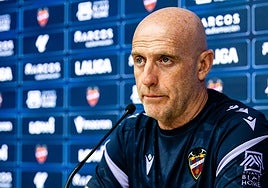 Julián Calero, en rueda de prensa.