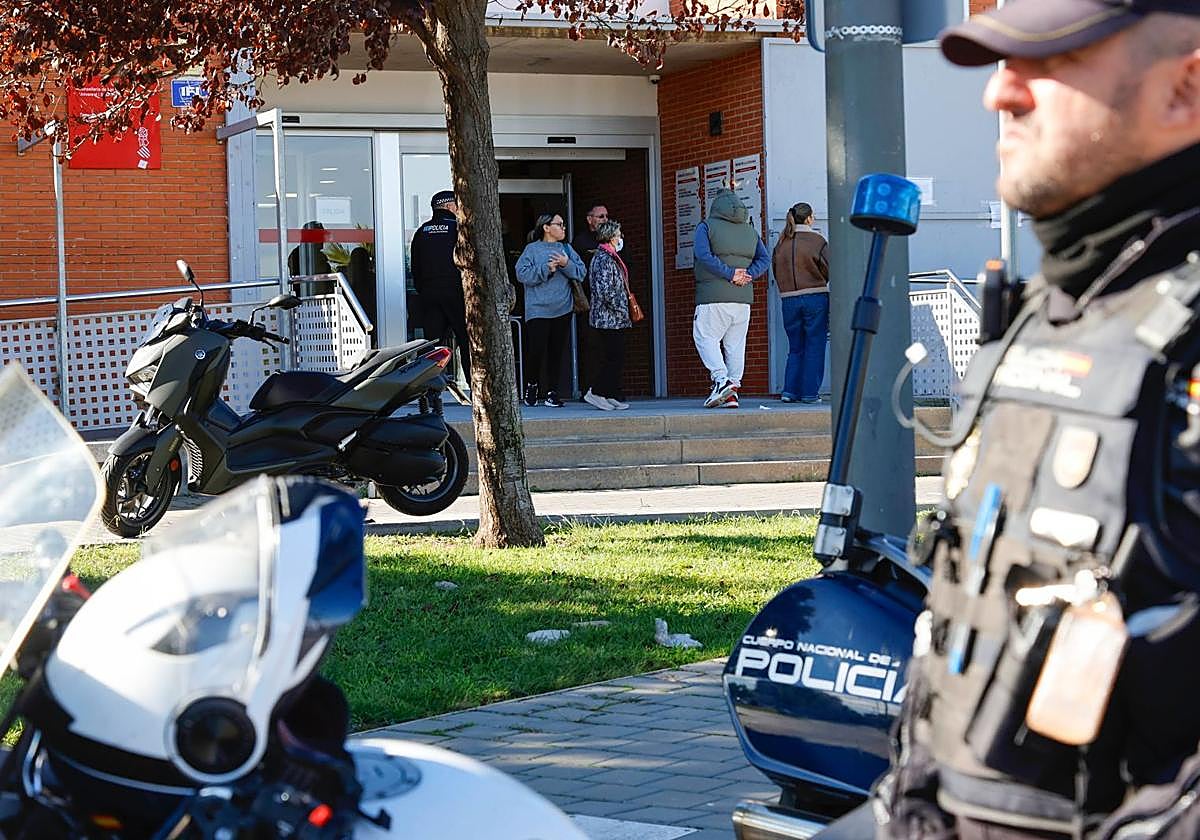 El centro de salud de La Coma cierra tras la agresión a tres sanitarias