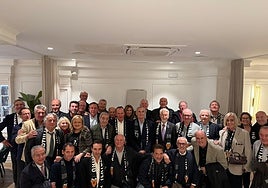 Todos los asistentes al acto.