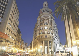La histórica fachada de la sede de Banco de Valencia.