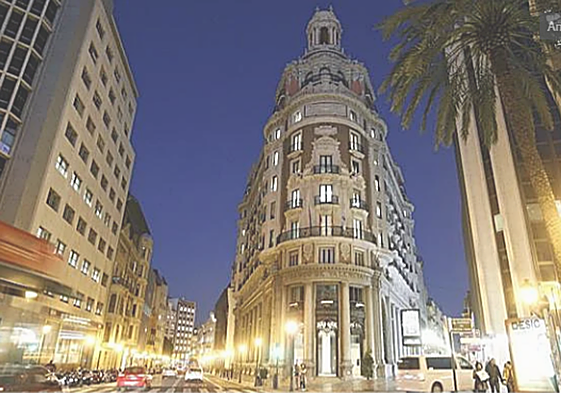 La histórica fachada de la sede de Banco de Valencia.