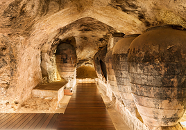 Gana una cata de vino gratis para dos en la histórica Bodega Murviedro de Requena