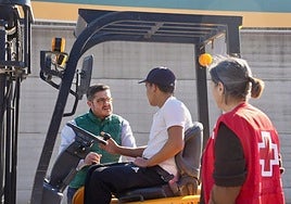 Curso de carretillero impulsado por Cruz Roja.