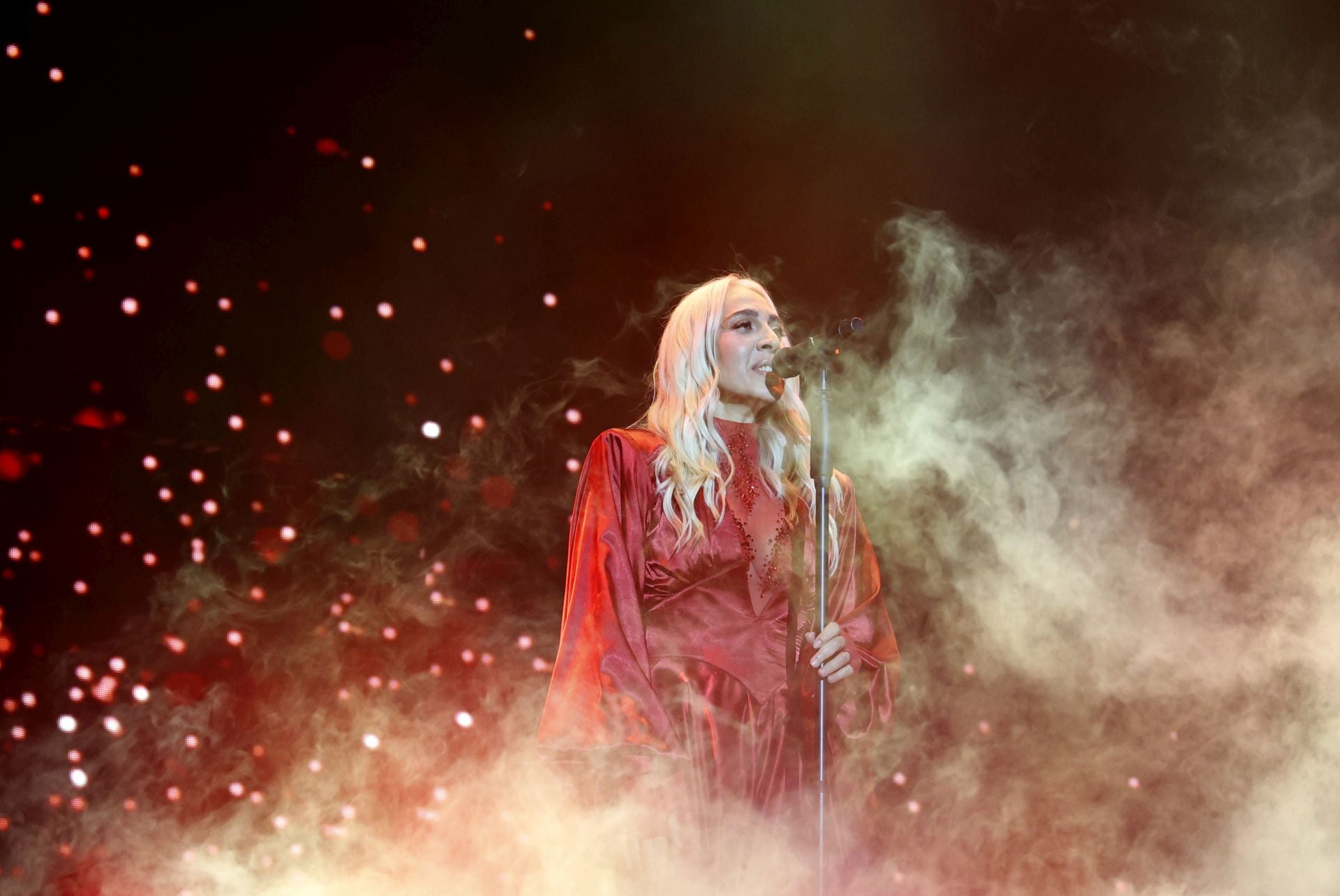 El Roig Arena vibra con Mónica Naranjo