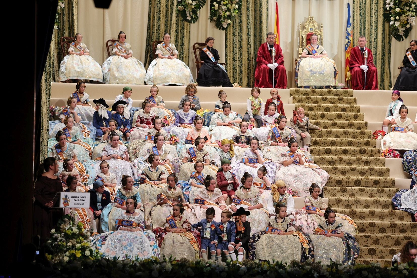 Así ha sido la visita de la fallera mayor infantil de Valencia a Burriana