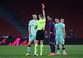Expulsión de Oihan Sancet en el Camp Nou.