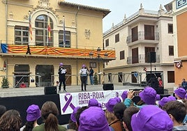 Concentración contra la violencia de género en Riba-roja.