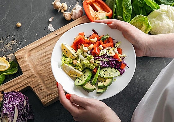 Pros y contras de iniciar el ayuno intermitente en otoño e invierno