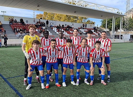 El once inicial del Jávea ante el Thader.