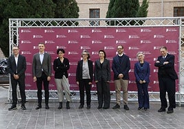 Foto de familia de los premiados.