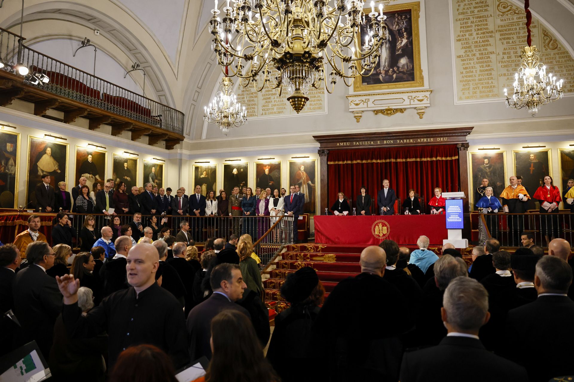 El Rey preside en Valencia el acto de apertura del curso universitario