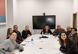 Reunión en Manises para el desarrollo del programa.