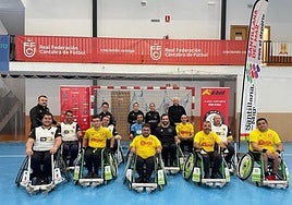 Jugadores del Valencia CF y del Oceja Cantabria