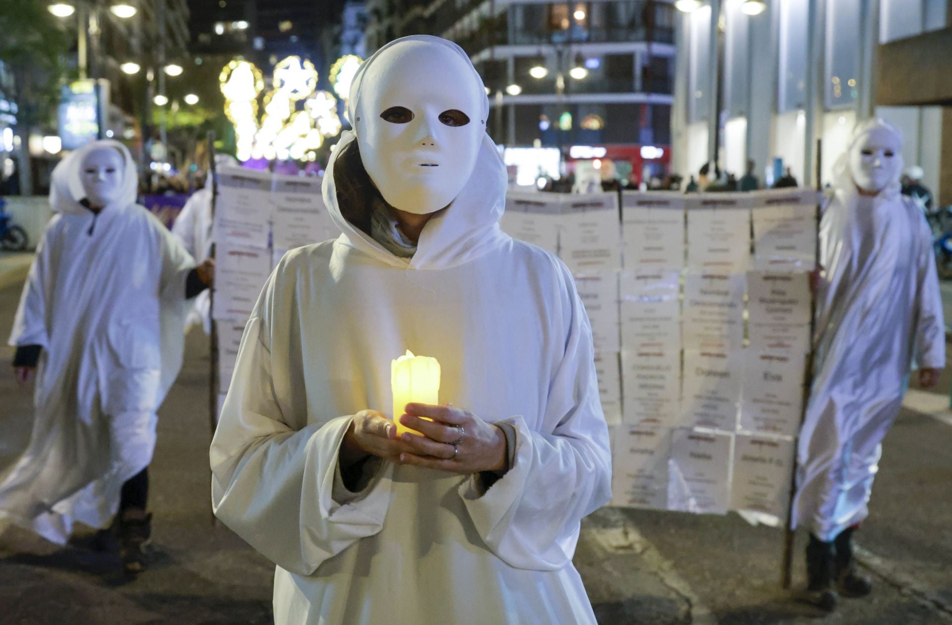 FOTOS | Manifestación por el 25N en Valencia