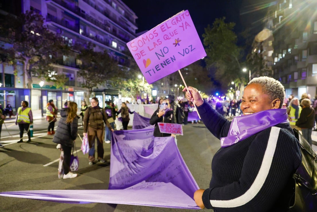 FOTOS | Manifestación por el 25N en Valencia | Las Provincias