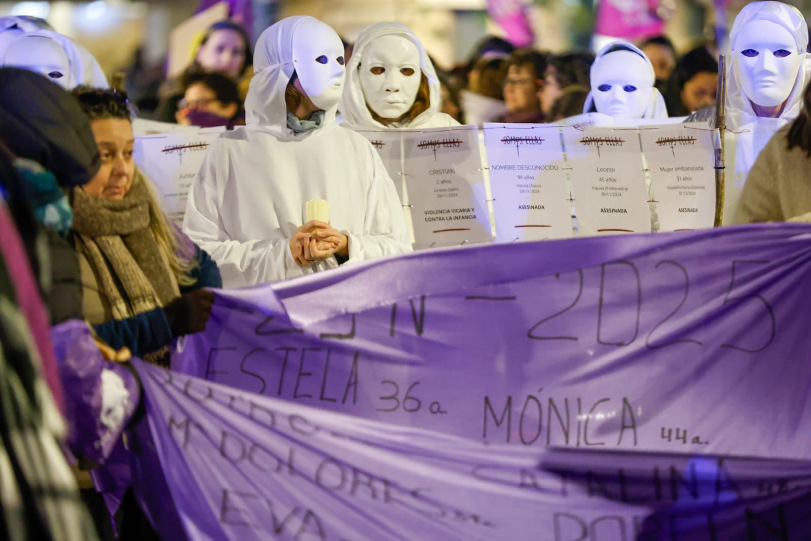 FOTOS | Manifestación por el 25N en Valencia