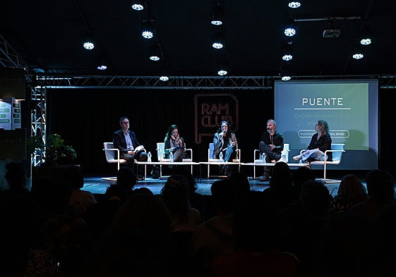 Colaboradores del congreso PUENTE