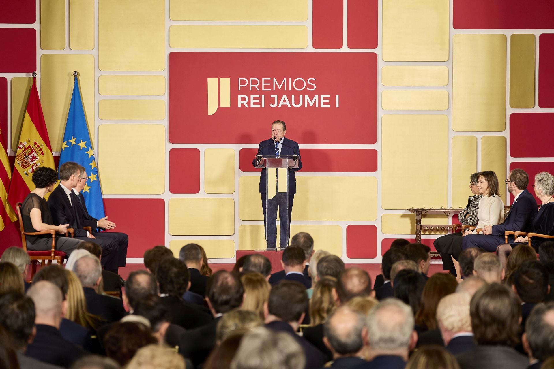 Fotos de la entrega de premios de los Jaume I en la Lonja de Valencia