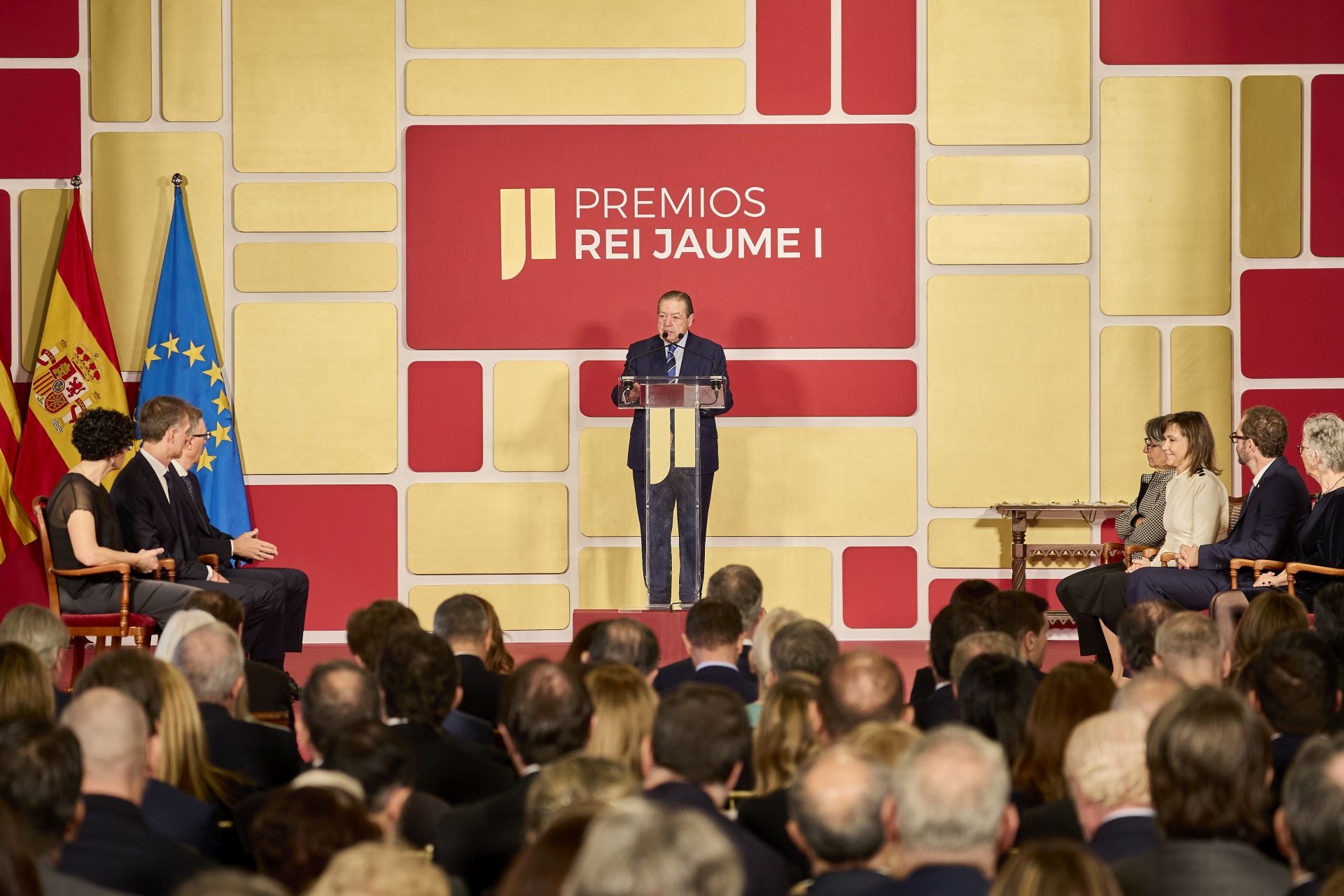 Fotos de la entrega de premios de los Jaume I en la Lonja de Valencia