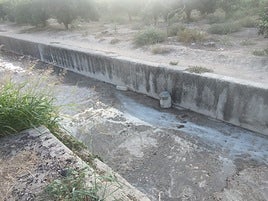 Barranco de Sotaia a su paso por Bellreguard.