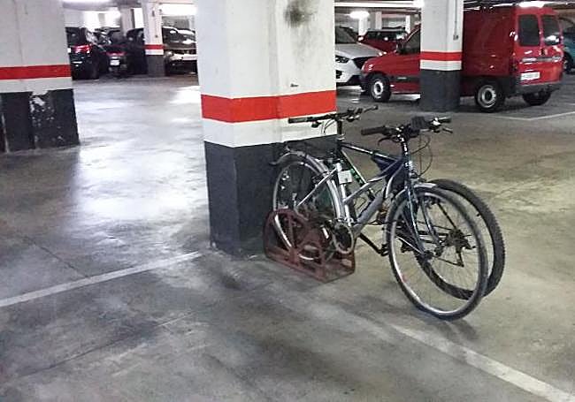 Interior de otro aparcamiento.