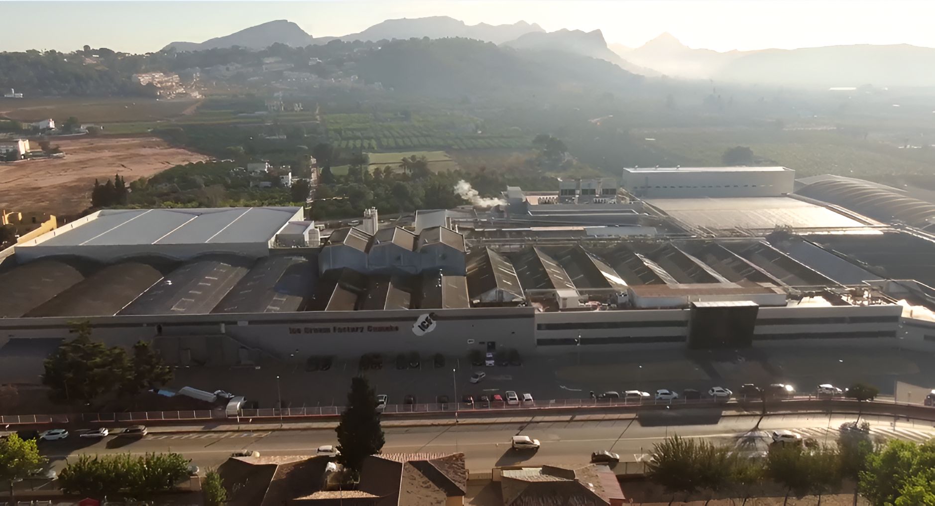 Vista aérea de la fábrica de Alzira.