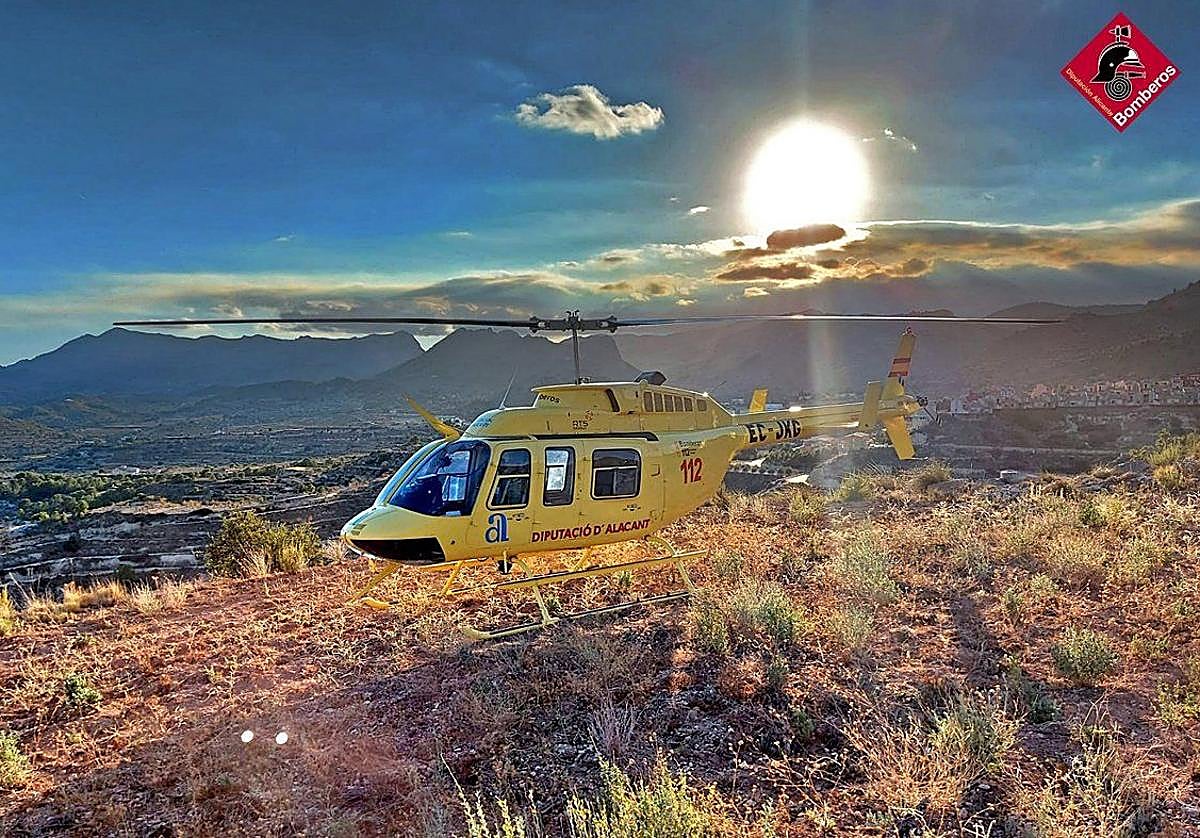 Una agente medioambiental muere tras caer de una altura de 40 metros en una cala de Moraira