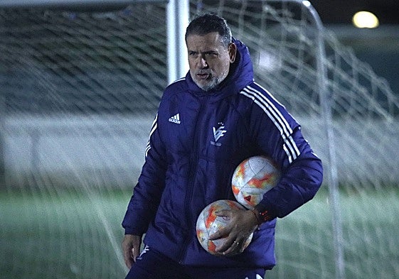 Palop, en el entrenamiento con la selección valenciana.