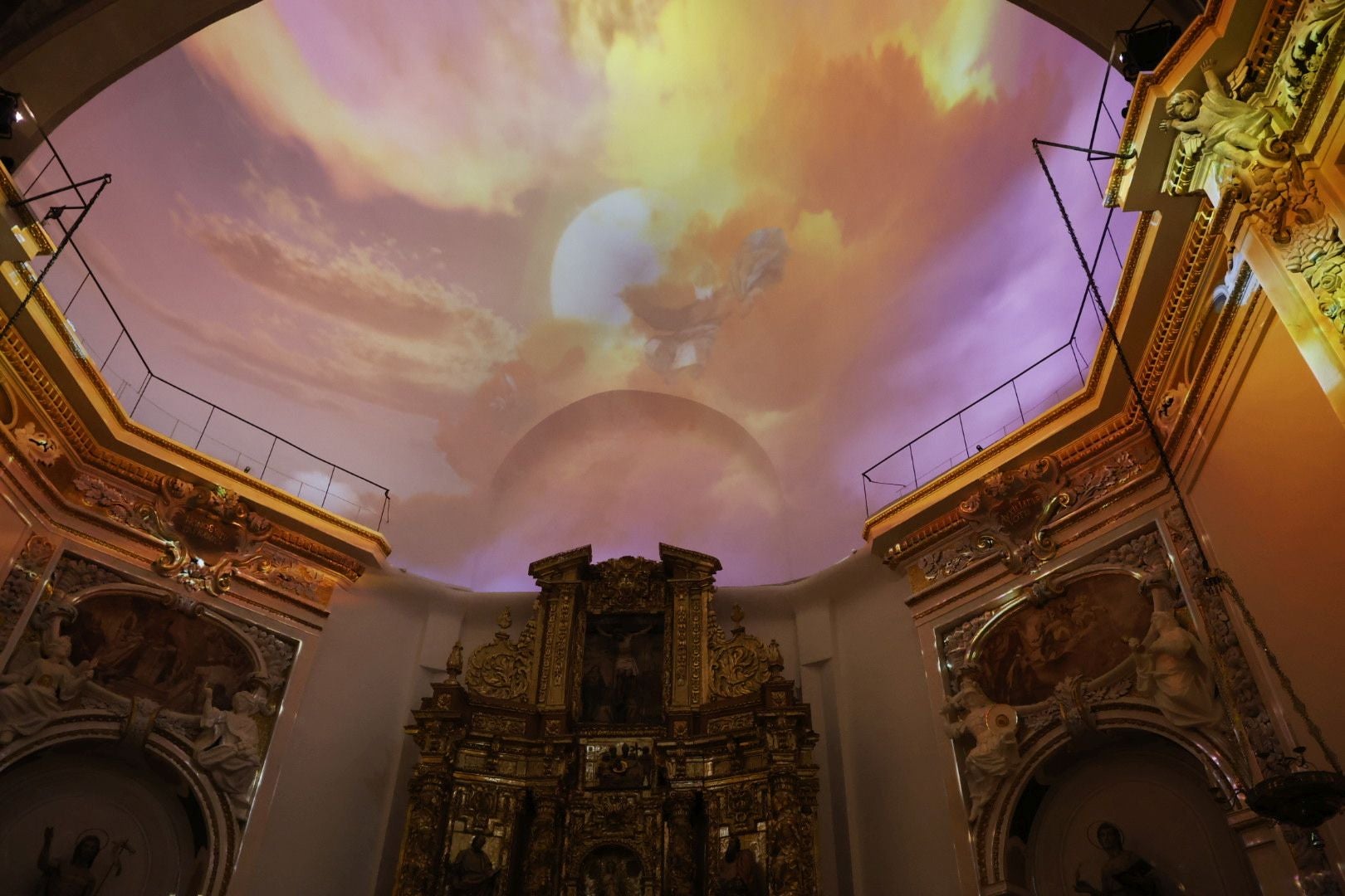 Fotos de la presentación de la restauración pictórica y arquitectónica de la iglesia de los Santos Juanes