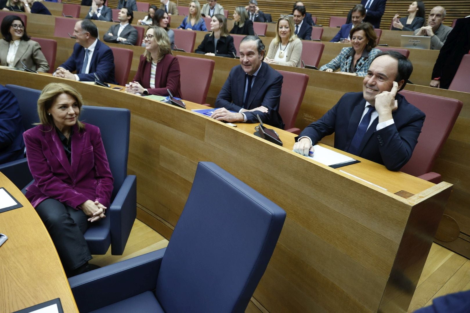 Fotos del debate de investidura de Juanfran Pérez Llorca como presidente de la Generalitat