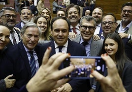 Fotos del debate de investidura de Juanfran Pérez Llorca como presidente de la Generalitat