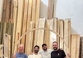 PichiAvo y Paco Ribes, que se unen para plantar en Borrull-Socors.