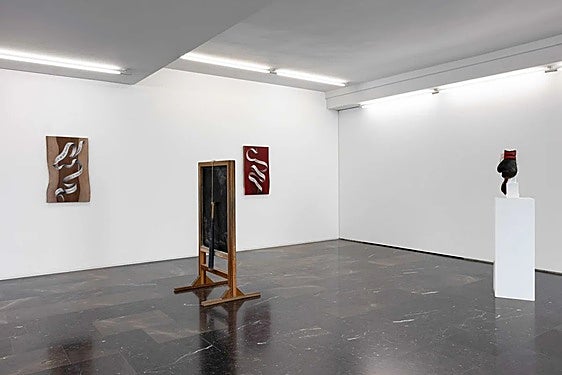 Piezas de la exposición colectiva 'El sueño de la serpiente'.