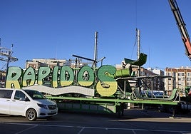 Montaje de una de las atracciones.