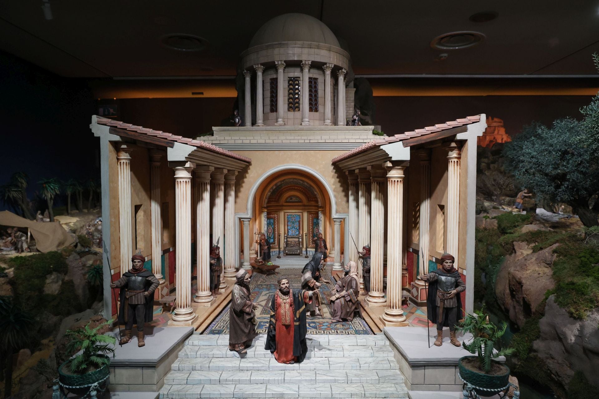 El belen de Bancaja con más de mil figuras de barro restauradas abre casi 20 años después