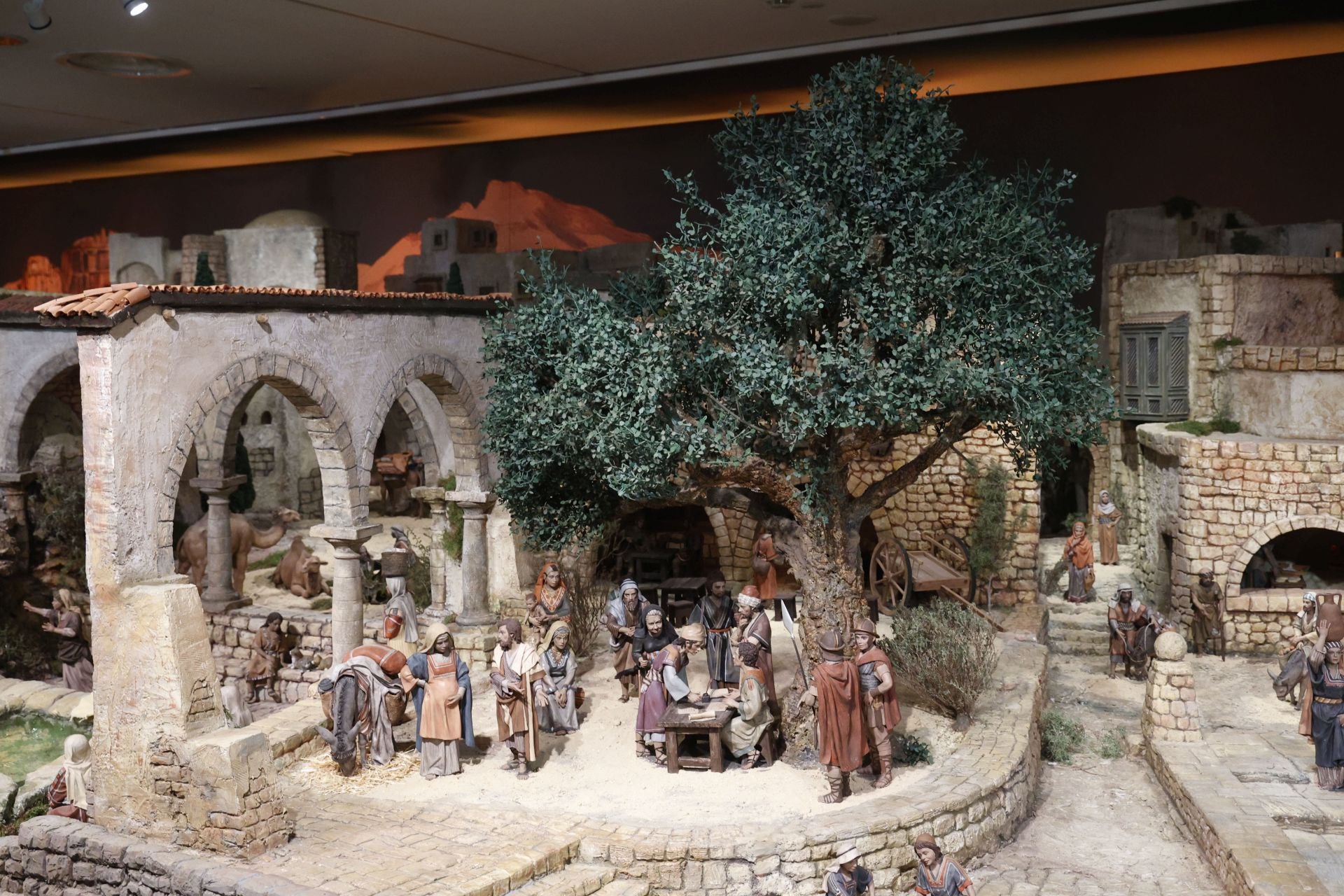 El belen de Bancaja con más de mil figuras de barro restauradas abre casi 20 años después