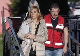 Pradas, junto a Argüeso, en una de sus salidas del Cecopi.