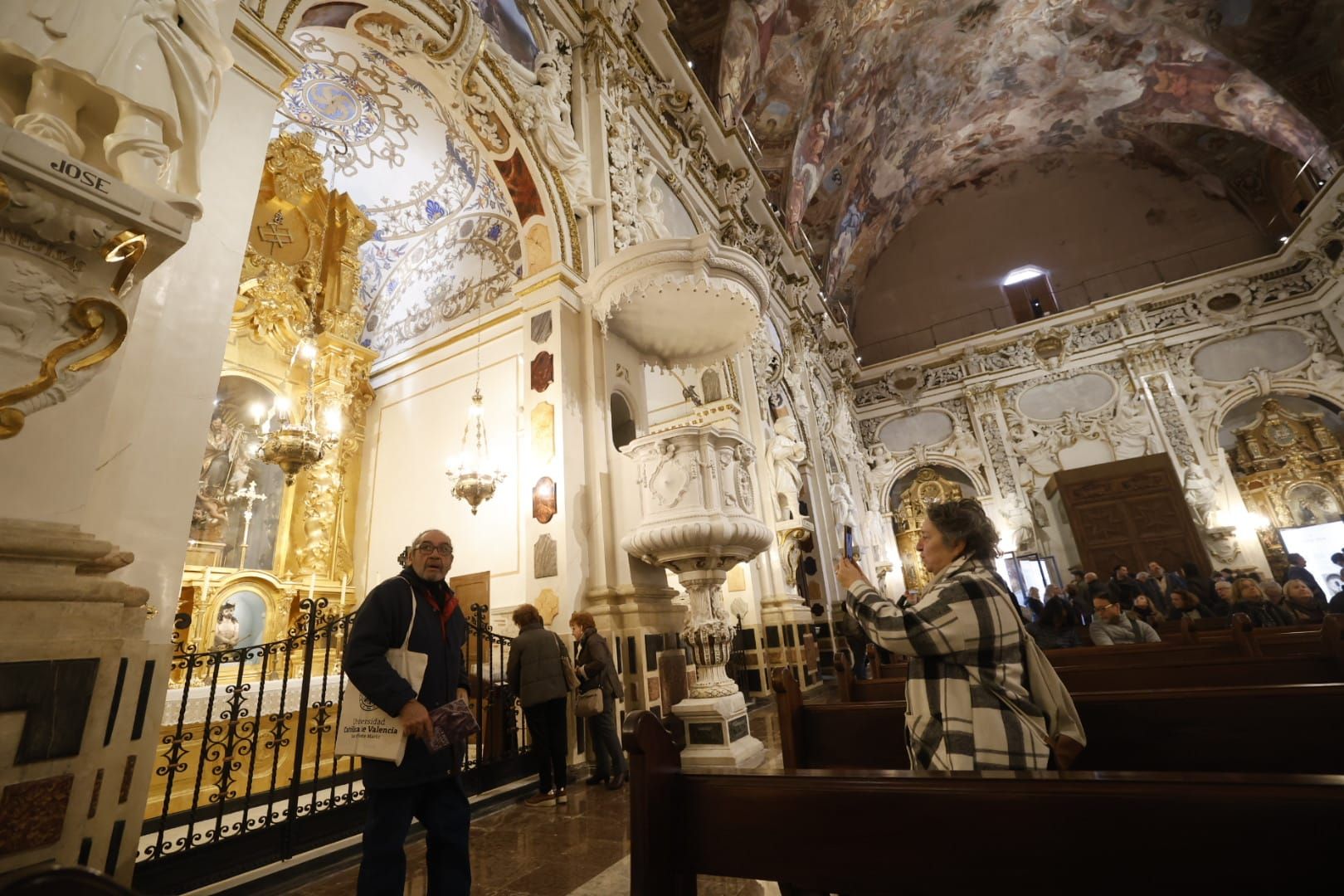 FOTOS | Reabre al público los Santos Juanes de Valencia tras cinco años de restauración